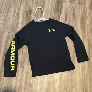 Under armour boys shirt